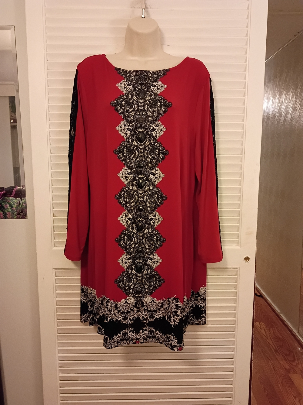 Style & Co. Red Long-Sleeve Shift Dress with Black Metallic Trim - Picture 2 of 8
